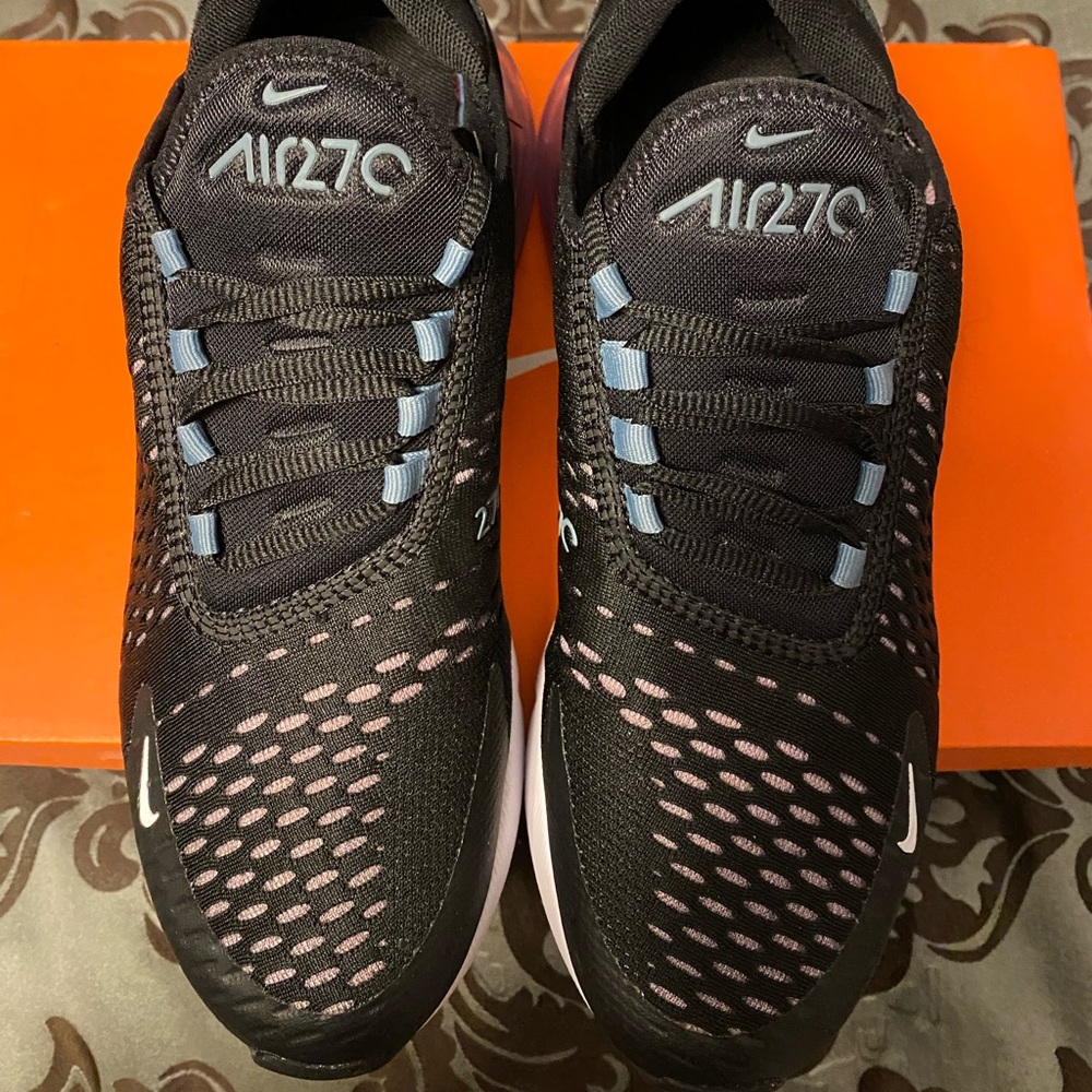 Nike Air Max 270